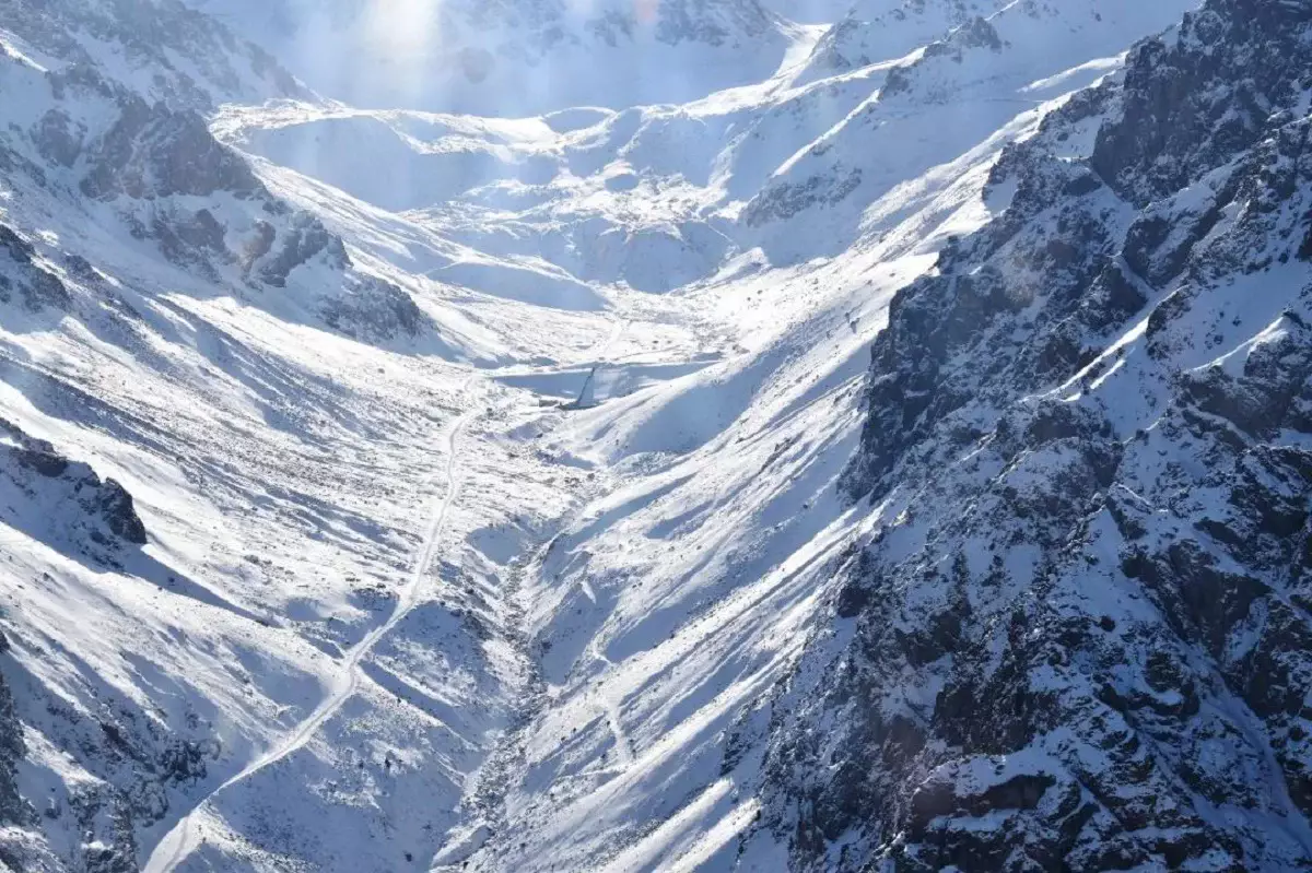 Іле Алатауында қар көшкіні жүруі мүмкңін: қауіп бар учаскелерде 30 ескерту қалқаны орнатылды