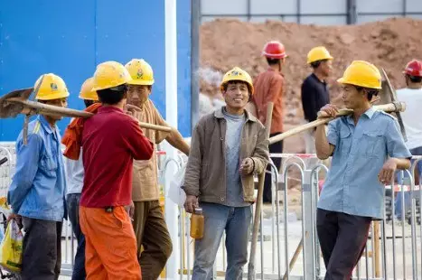 Более трети трудовых мигрантов в Казахстане являются гражданами Китая.