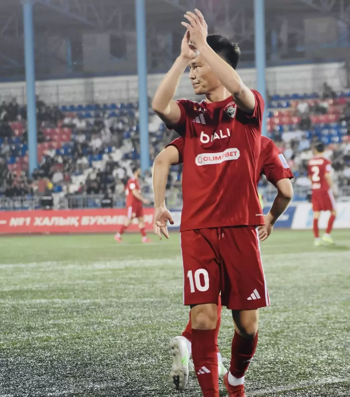 Нәрзілдаев “Қайсармен” бірге