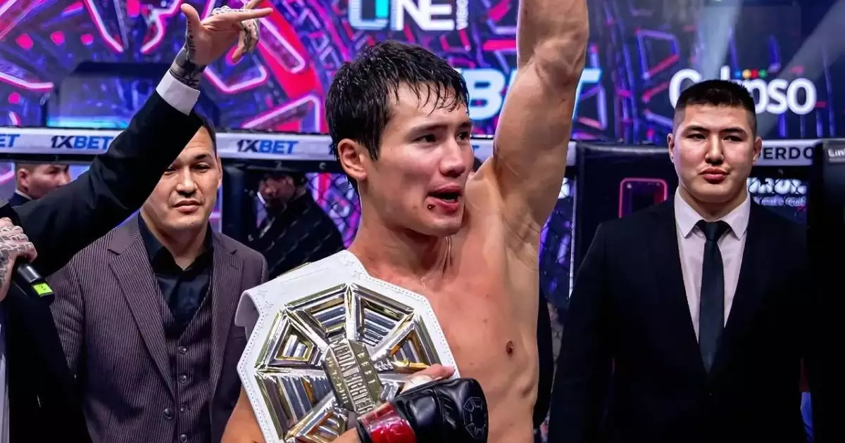  Еркебұлан Тоқтар өзбек спортшысына өз жерінде 1 минуттың ішінде сұлатып тастады (ВИДЕО) 