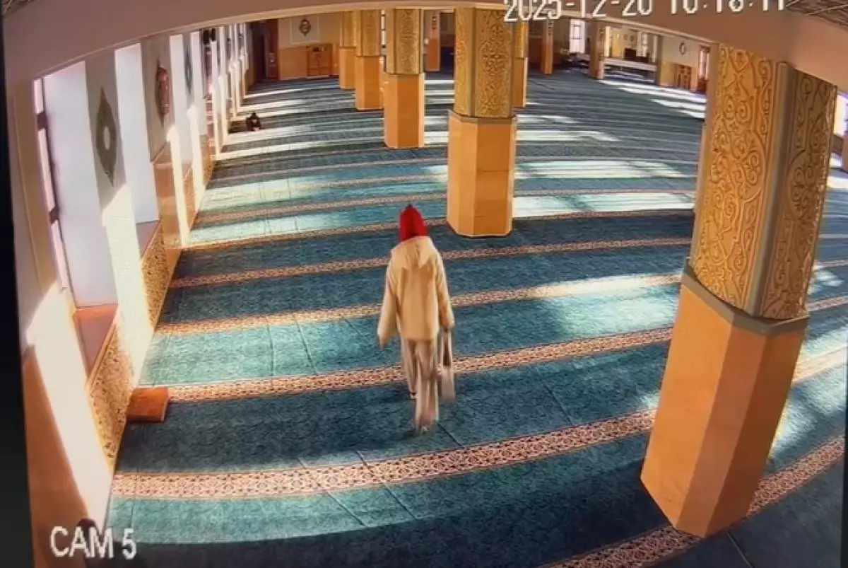 Женщина совершала кражи в мечетях ВКО (ВИДЕО)