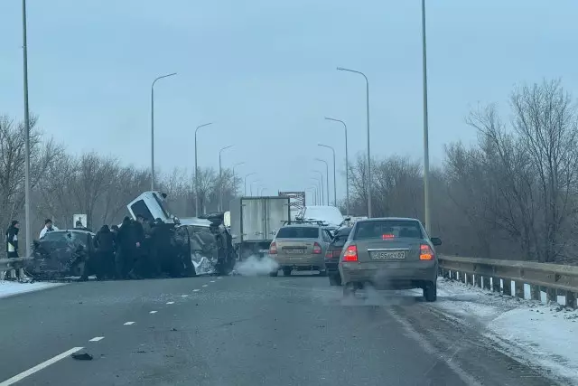 Орал маңындағы көпір үстінде ірі жол апаты орын алды