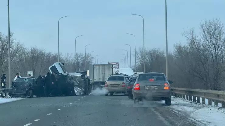 Жайық көпірі маңында жантүршігерлік жол апаты болды