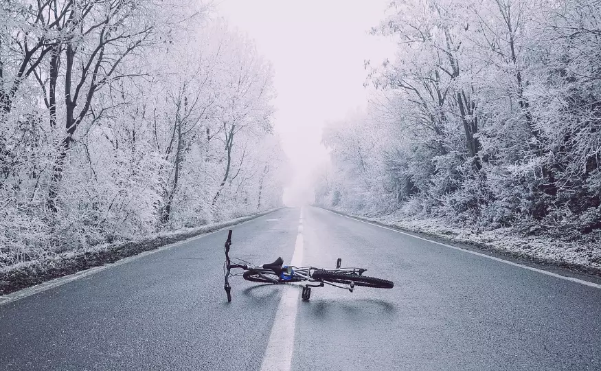 Республиканскую трассу закрыли из-за непогоды в Мангистауской области