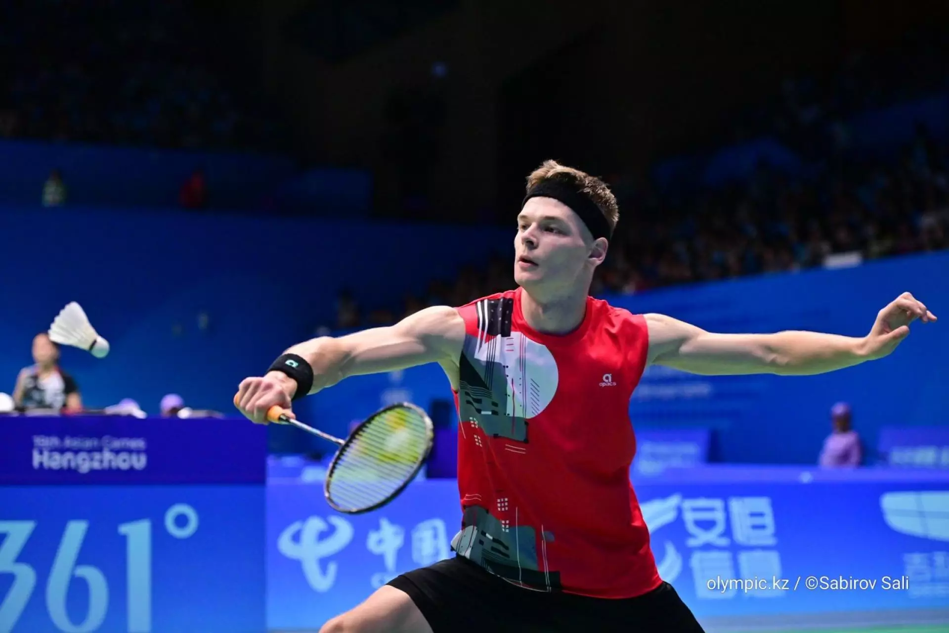 Дмитрий Панарин выиграл престижный турнир по бадминтону в Бангладеш