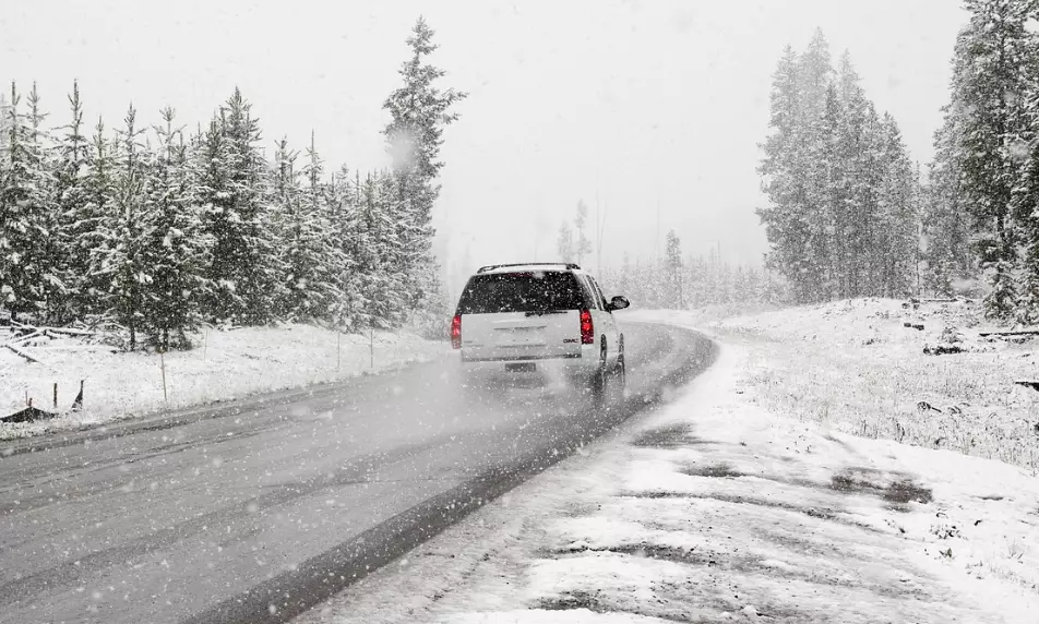 Еще одну республиканскую трассу закрыли из-за непогоды в Алматинской области