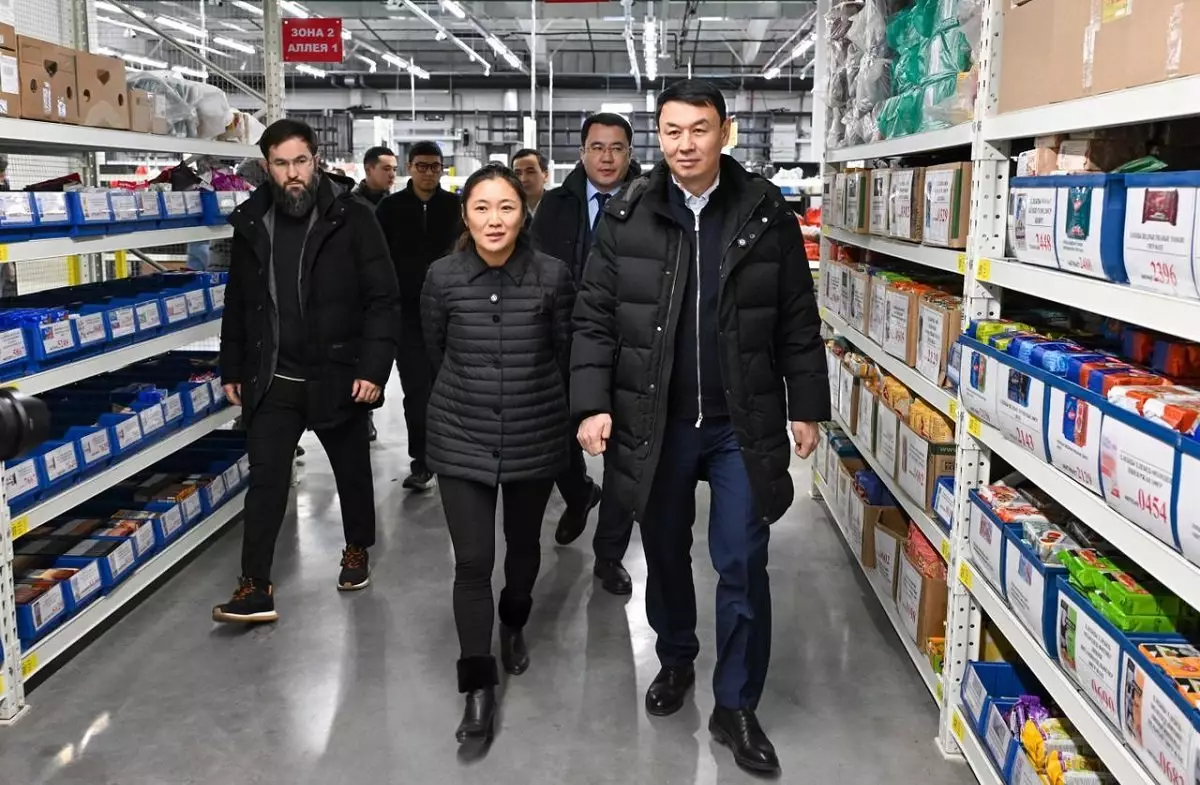 Аким Алматы посетил новый логистический комплекс Magnum