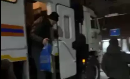 32 человека эвакуировали со сломанного на трассе автобуса в Карагандинской области