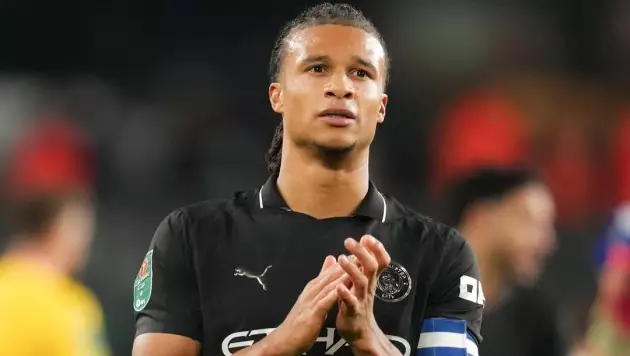 "Манчестер Сити" хочет продать защитника "Реалу". В сделку готова вмешаться "Барселона"