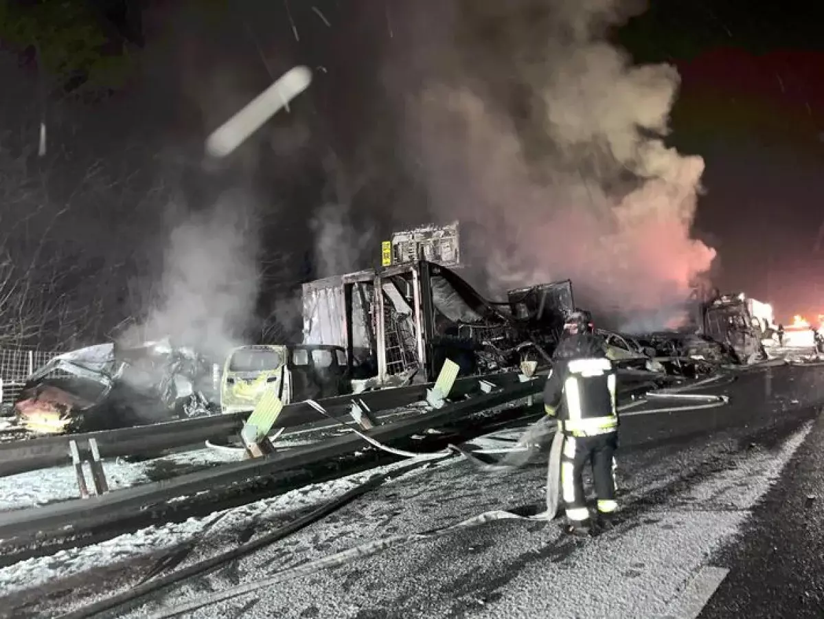 В Японии произошло массовое ДТП с участием 56 авто