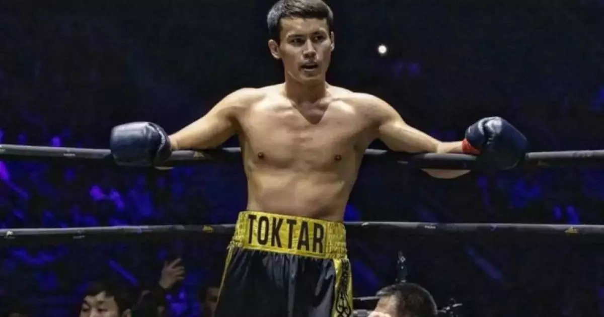  Еркебулан Токтар отправил узбекистанца в нокаут за 72 секунды 