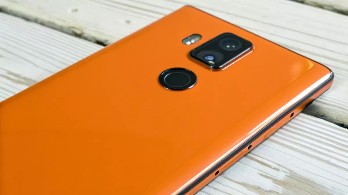 Honor Power 2 получит аккумулятор на 10 000 мАч и дизайн под iPhone