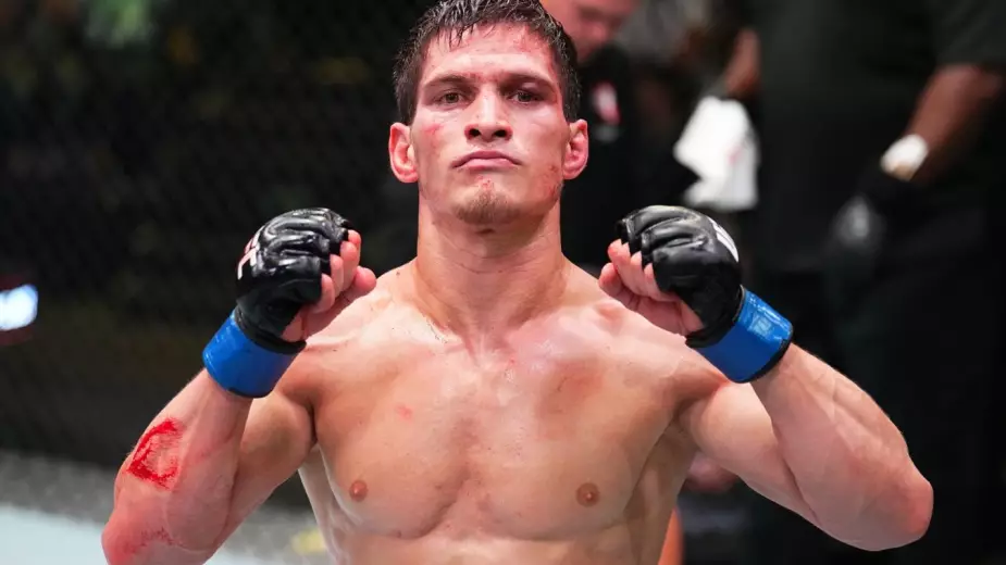 Мовсару Евлоеву пригрозили увольнением из UFC