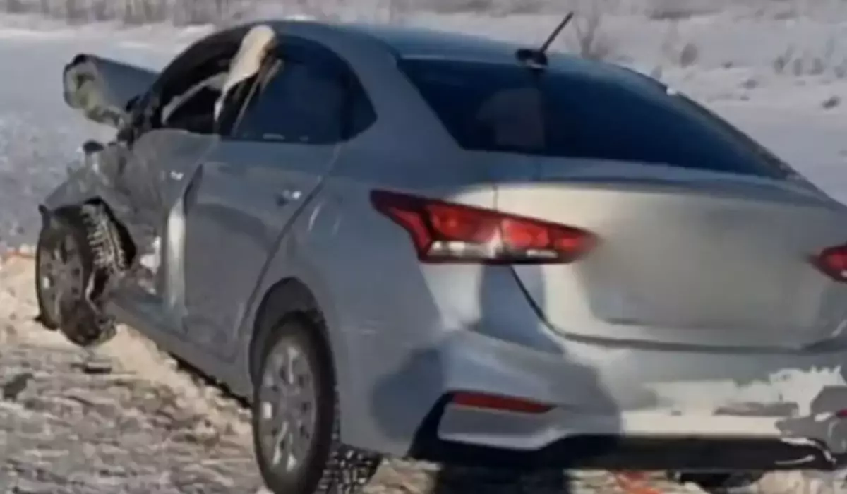 Лобовое столкновение на трассе Павлодар - Омск: погибли два человека