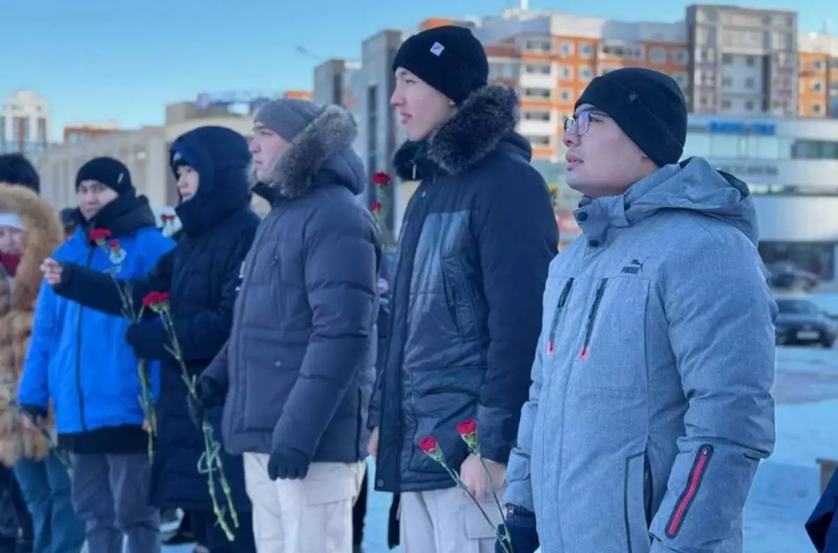 Астанада Бауыржан Момышұлының 115 жылдығына орай еске алу іс-шарасы өтті