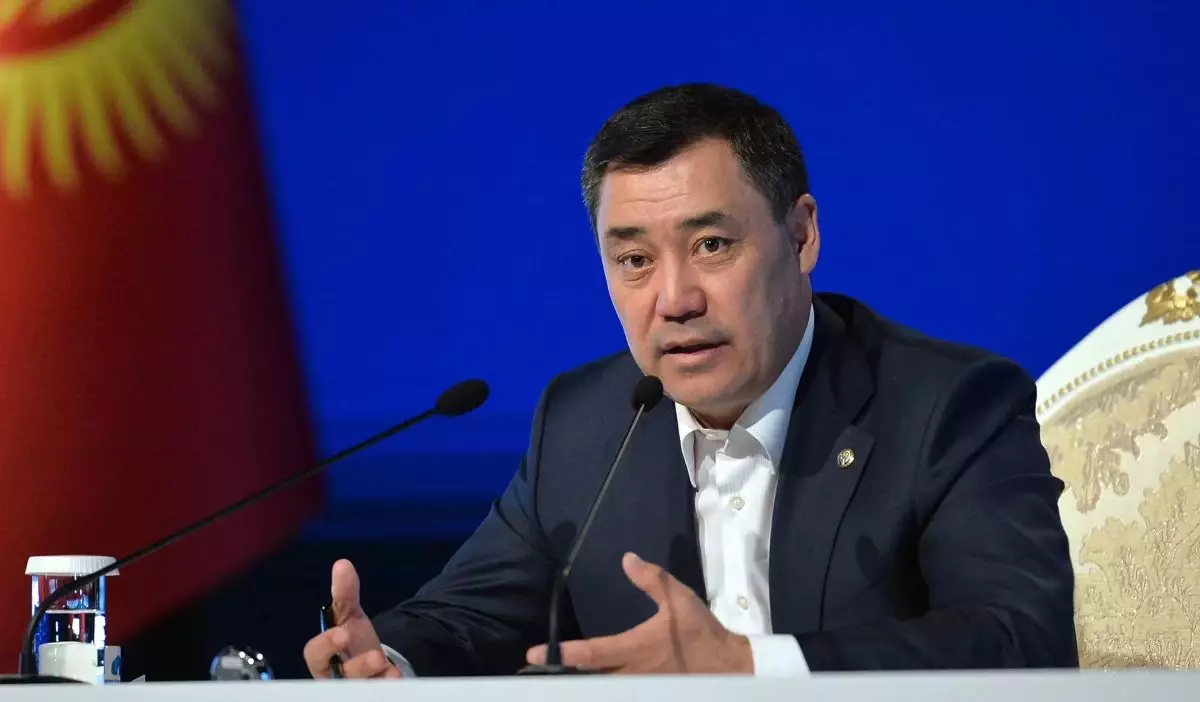 "Өзім шамамен 4,5 жыл отырып шықтым және шағымданбадым": Қырғызстан президенті тергеу изоляторындағы жағдай туралы пікір білдірді