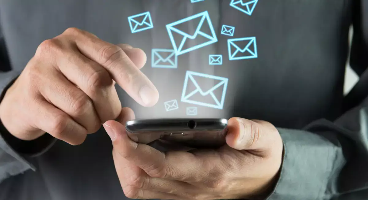 Почему казахстанцам категорически нельзя вводить код из SMS: предупреждение от Нацбанка - новости на Lada.kz 27.12.2025