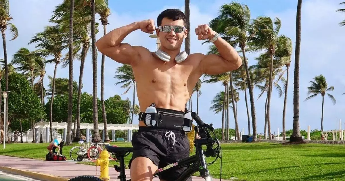  Еркебұлан Тоқтар Ташкентте әлемнің үздік боксшысымен кездесті (ФОТО) 