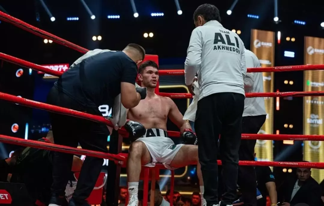 Әли Ахмедов WBA Asia белбеуі үшін айқаста күтпеген нәтижеге тап болды