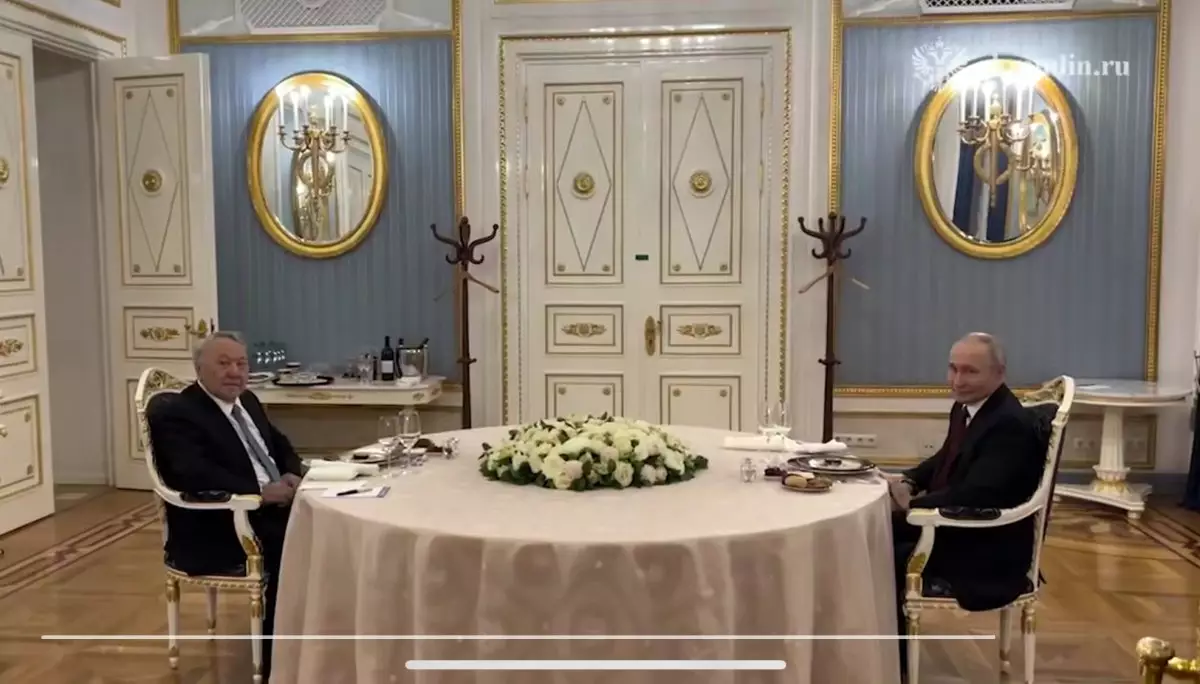 В Кремле состоялась встреча Путина и Назарбаева