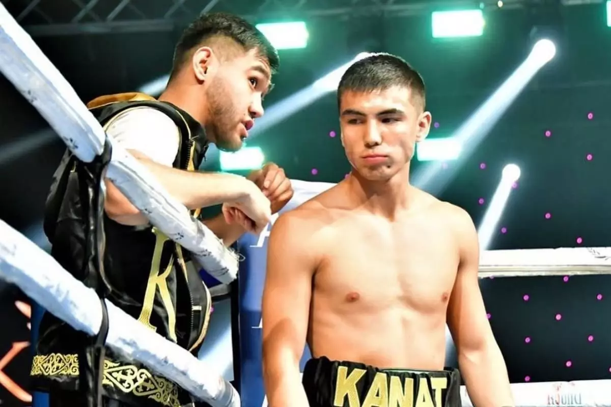Казахстанский боксер проведет титульный поединок: бой анонсирован
