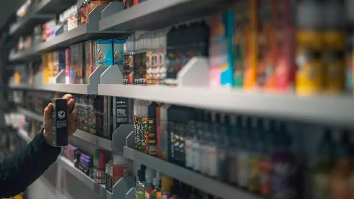 Елордалық дүкендерде вейптердің заңсыз сатылуын анықтау бойынша рейд жүргізілді