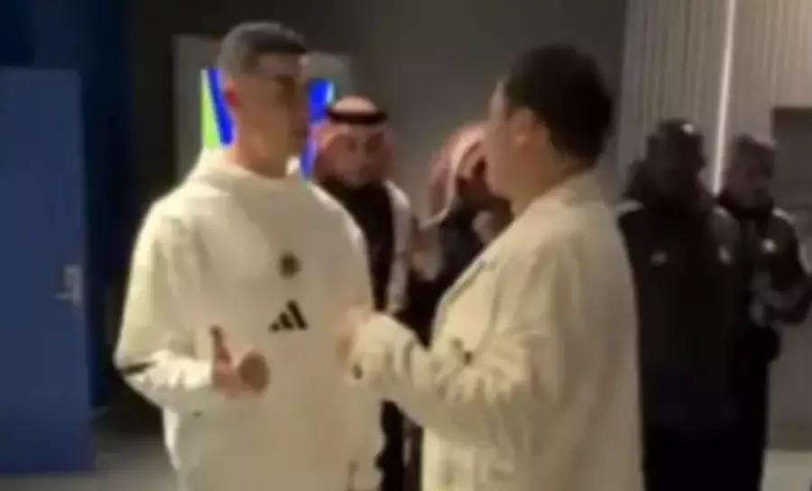 “Көргеніме қуаныштымын“. Головкин мен Роналдудың кездескен сәті тарады