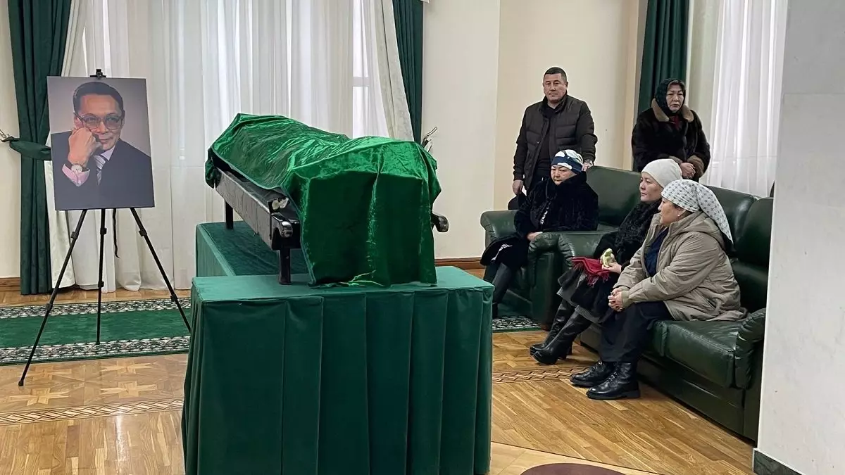 В Алматы прошла церемония прощания с Нурланом Сегизбаевым