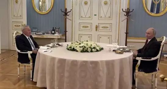 Путин встретился с Назарбаевым в Кремле