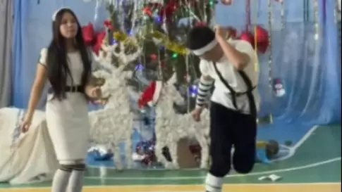 Школьник из Алматы зажег в образе Митхуна Чакраборти