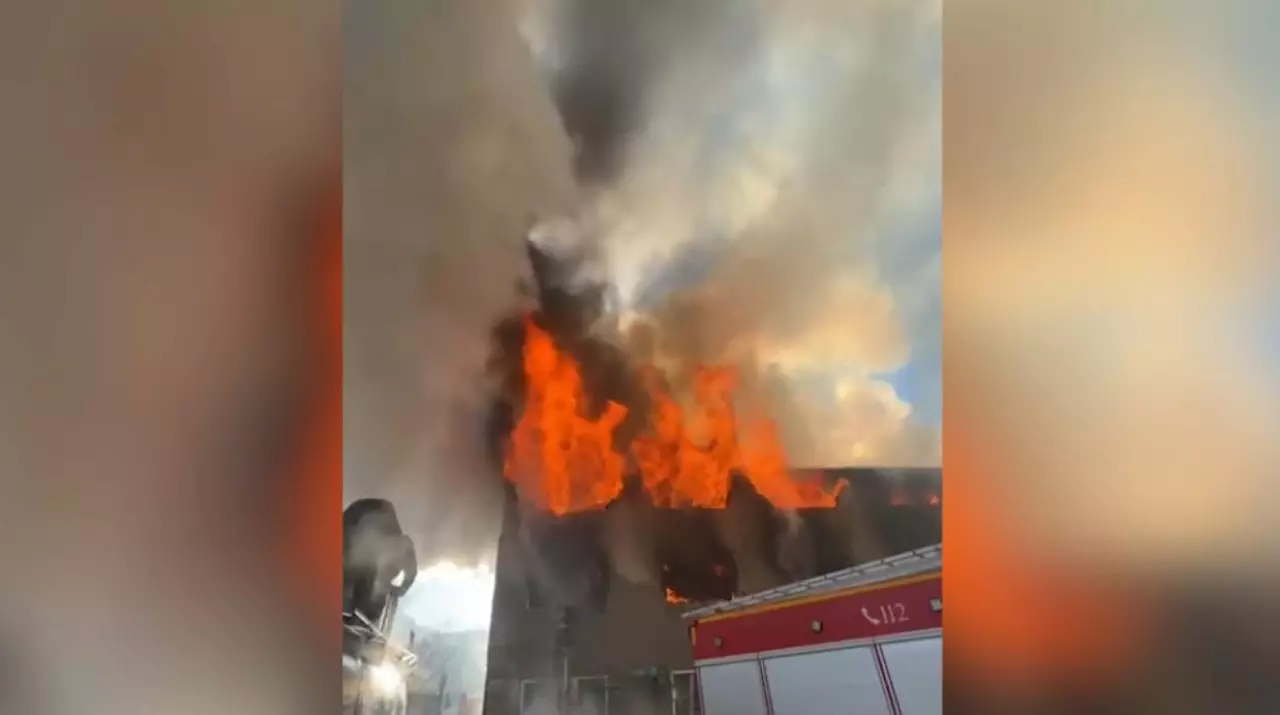 Крупный пожар ликвидировали в Астане