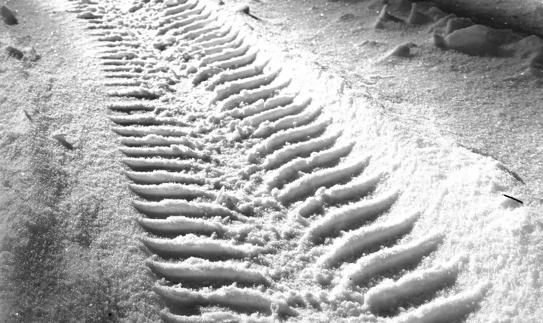 Движение ограничили на республиканской трассе из-за непогоды в двух областях Казахстана