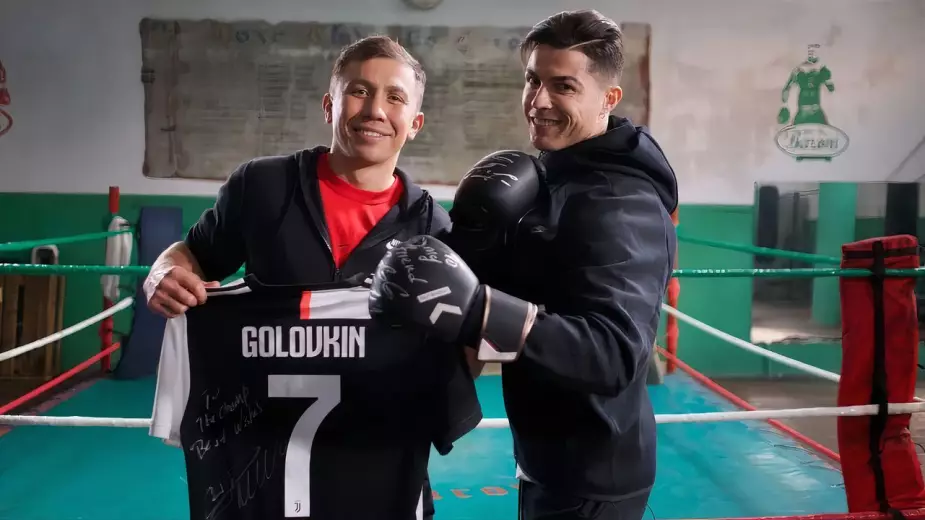 Появилось видео реакции Роналду, когда увидел Головкина на матче