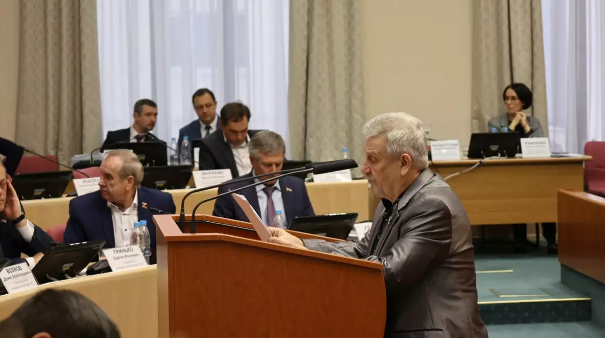 Самарского политика вызвали в Центр "Э" после призыва закончить войну