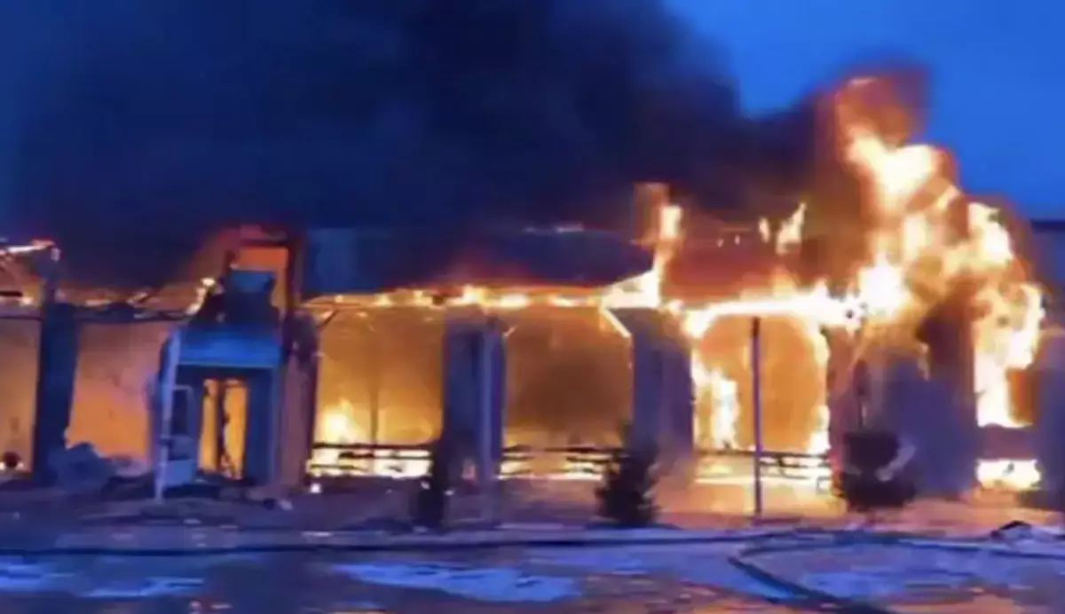 Түркістан облысында жол бойындағы дәмхана өртеніп кетті