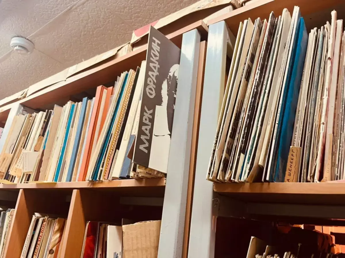 Звуки, которые остались в Казахстане: виниловая коллекция получила статус национального достояния - новости на Lada.kz 28.12.2025