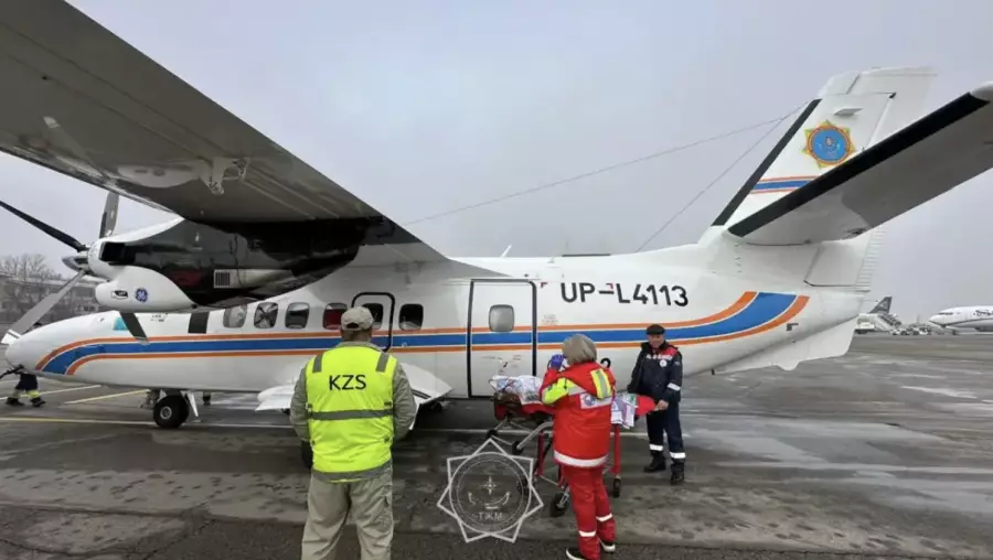 Алты жасар бүлдіршін Қызылордадан Алматыға ұшақпен шұғыл жеткізілді