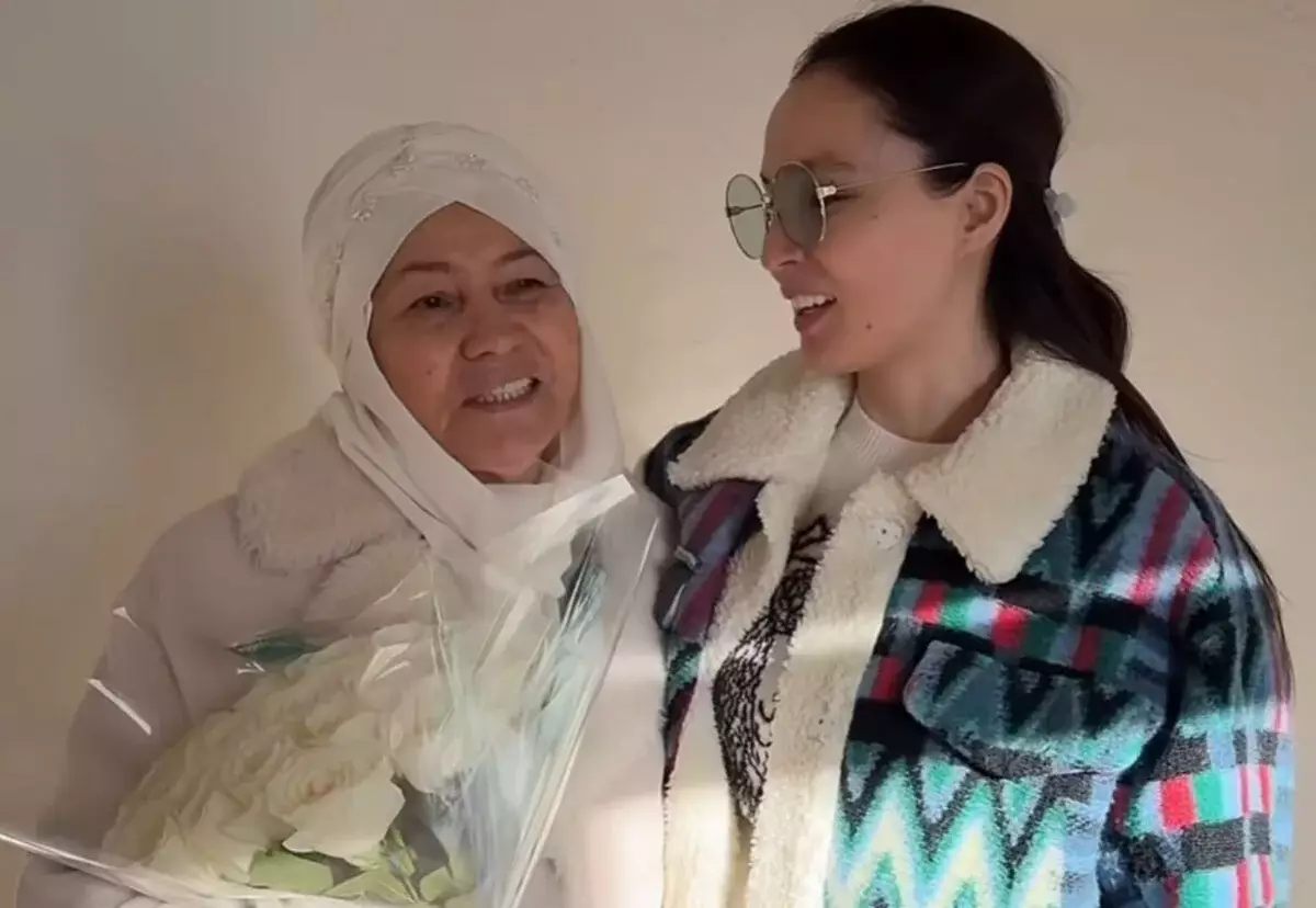 Жена Кайрата Нуртаса подарила своей маме квартиру в Астане (ВИДЕО)