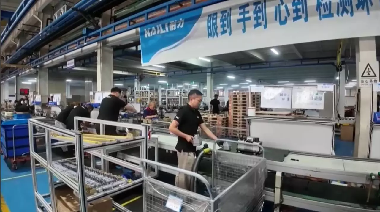 Қытайда жұмыссыз жастар көбейді