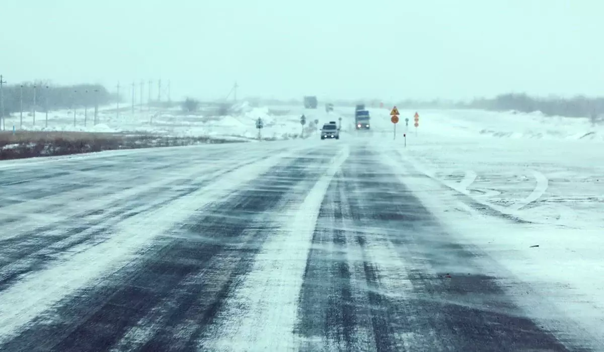 Пройдут снегопады: 29 декабря ситуация на дорогах ухудшится в семи областях Казахстана