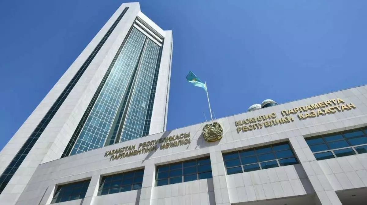 Парламент Казахстана принял Строительный кодекс