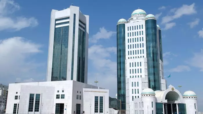 Мәжіліс 2025 жылды қорытындылады