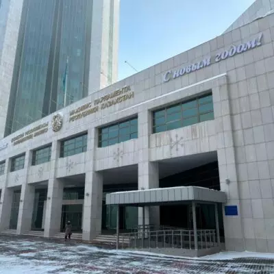 Итоговое пленарное заседание 2025 года состоялось в Мажилисе – депутаты готовятся к выездам в регионы