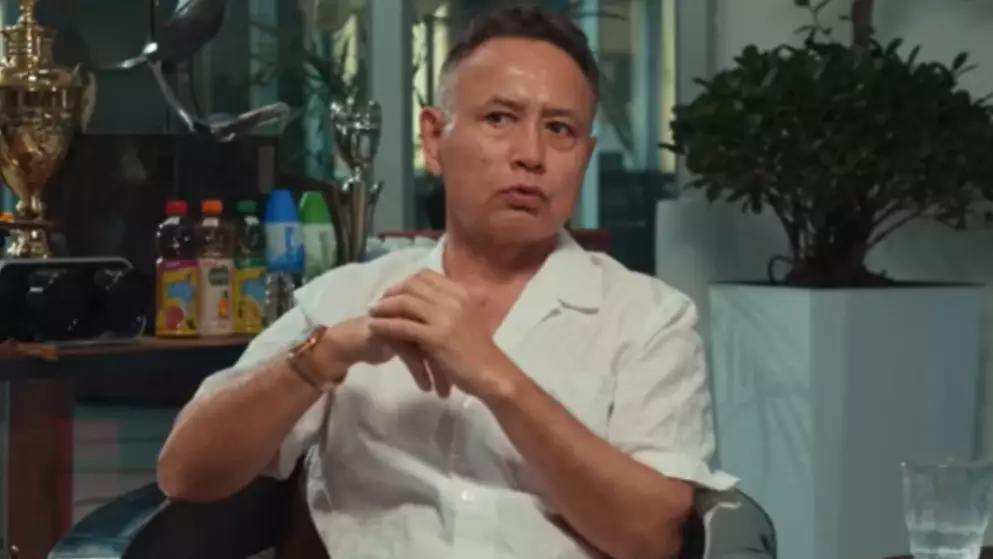 «Сағаты 111 млн теңге»: Тұрсын Алагөзовтің киім киісі талқыға түсті (ВИДЕО)