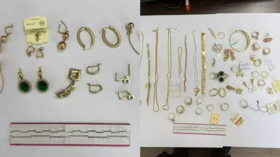 “Құмар ойынға жұмсаған“. Келні енесінің алтындарын қолды қылған