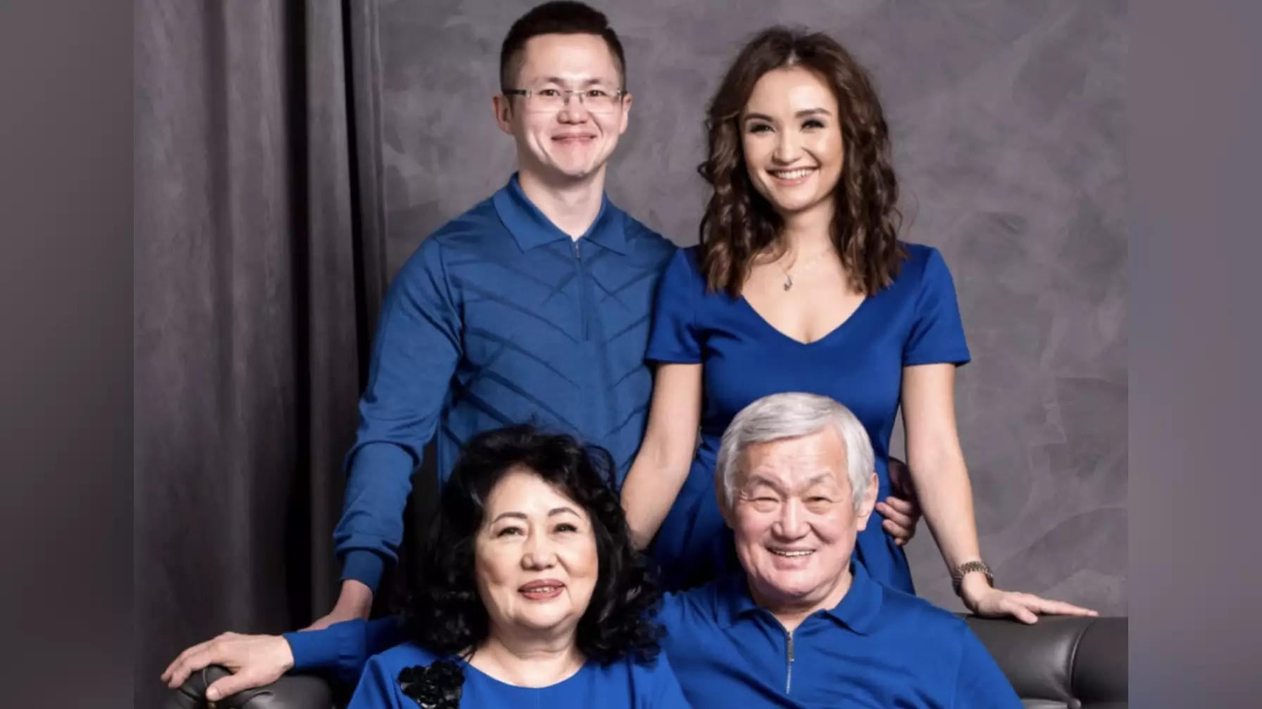 “Қобалжып бардым… Қорықтым”: Марқұм Бердібек Сапарбаевтың келіні алғаш рет қайын атасы жайлы айтты