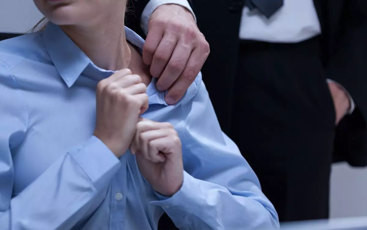 Алматыда 17 жастағы қызды азғындады деген күдікпен шетелдік студент ұсталды