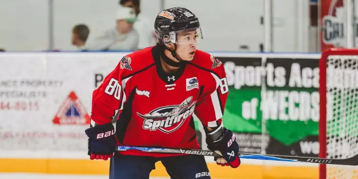 Қазақ баласының шайбасы канадалық командаға жеңіс сыйлады