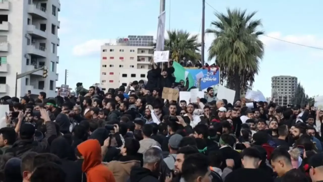 Комендантский час ввели в сирийском Тартусе