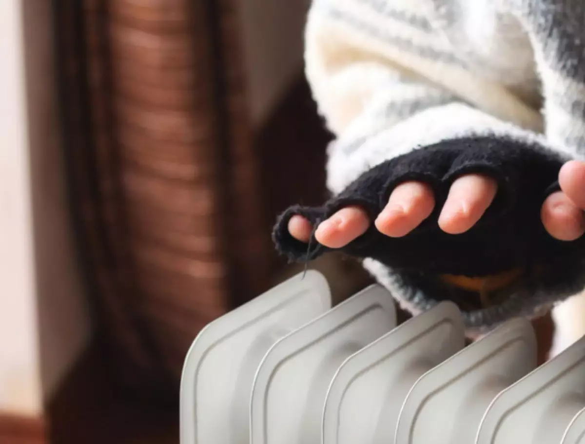 "Радиаторы едва теплые": жители Шортанды замерзают зимой